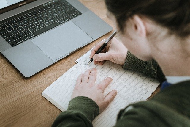 laptop writing girl resolution